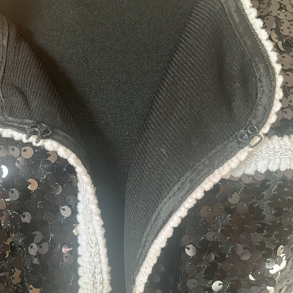 Black formal jacket with sequence and outlined in white - Picture 6 of 6